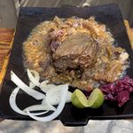 رستوران و فست فود تنوری باربیکیو