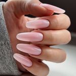 سالن تخصصی کاشت و طراحی ناخن شیوا