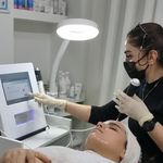 خدمات تخصصی پاکسازی پوست سحر