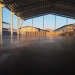 بتن ریزی کف با ماله پروانه و تراز لیزری