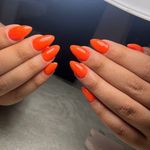 سالن زیبایی و آرایشگاه زنانه صورتی