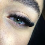 کاشت  مژه مریم معصومی