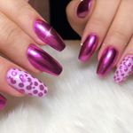 آموزش وخدمات کاشت ناخن راضیه