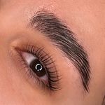 اکستنشن و لیفت مژه مَری استایلشر