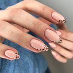 سالن زیبایی ثنا (تخصص ناخن و مژه)