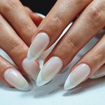 سالن زیبایی تمشک آبی