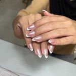کاشت ناخن و مژه درخشش آرشیدا