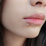 خدمات پیرسینگ آی تک