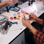 مرکز تخصصی کاشت ناخن گلچین حیاتی