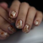 سالن تخصصی کاشت و طراحی ناخن شیوا