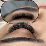 خدمات تخصصی ناخن و مژه آلما