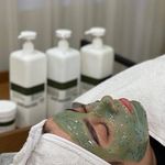 مرکز ماساژ و خدمات پوست تاج محل (بانوان)