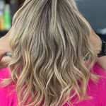 رنگ و لایت و کوتاهی فائقه دانشی مهر