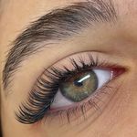 خدمات تخصصی اکستنشن مژه