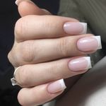 ناخنکاری violetteکاشت ناخن ترمیم ژلیش