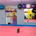 باشگاه  دفاع شخصی وکیک بوکسینگ و نانچیکو