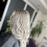 سالن  تخصصی رنگ و لایت مو  آنیتا طهرانی