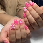 خدمات تخصصی کاشت و طراحى ناخن دان