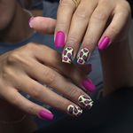 خدمات تخصصی ناخن و مژه آلما