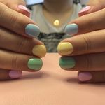 مرکز تخصصی خدمات کاشت ناخن مهشید رستگاری