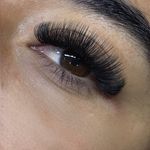 خدمات تخصصی اکستنشن مژه ندا عامری