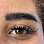 خدمات تخصصی کاشت مژه عسل فروتن