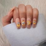 مرکزتخصصی کاشت ناخن و اکستنشن مژه رامونا