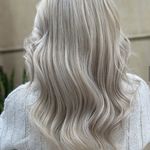 کاشت ناخنآ آزاده سام نژاد