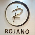 کلینیک‌ زیبایی روژانودرم