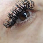 خدمات اکستنشن مژه و لیفت ابرو