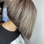 آرایشگاه و سالن زیبایی ریحانه