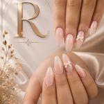 خدمات تخصصی کاشت ناخن رها
