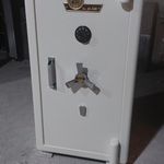 گاوصندوق‌فروشی شکرزاده