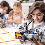 آموزشگاه رباتیک فرزین