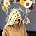 خدمات تخصصی مو نیلوفر خوشنویس