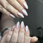 سالن کاشت ناخن و پدیکور نازنین(انقلاب)