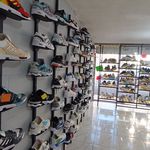 کفش اسپرت مانی