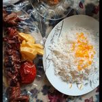 رستوران حقیقت