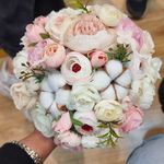 مزون عروس شقایق