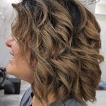 سالن آرایش و زیبایی رویا