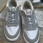 تعمیر تخصصی کفش نمونه