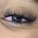 سالن آرایش و زیبایی رویا