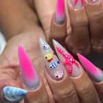 خدمات تخصصی کاشت و طراحى ناخن دان