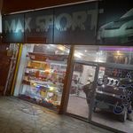 تزیینات اتومبیل مدرن اسپرت