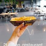 رستوران ایتالیایی دوت