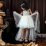 آتلیه خاکستری