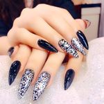 خدمات تخصصی ناخن حدیث