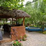 مجتمع اقامتی و بومگردی تاپ جمشید