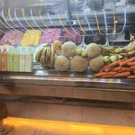 بستنی فروشی عرفان