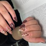 سالن تخصصی کاشت ناخن شیدا براتی